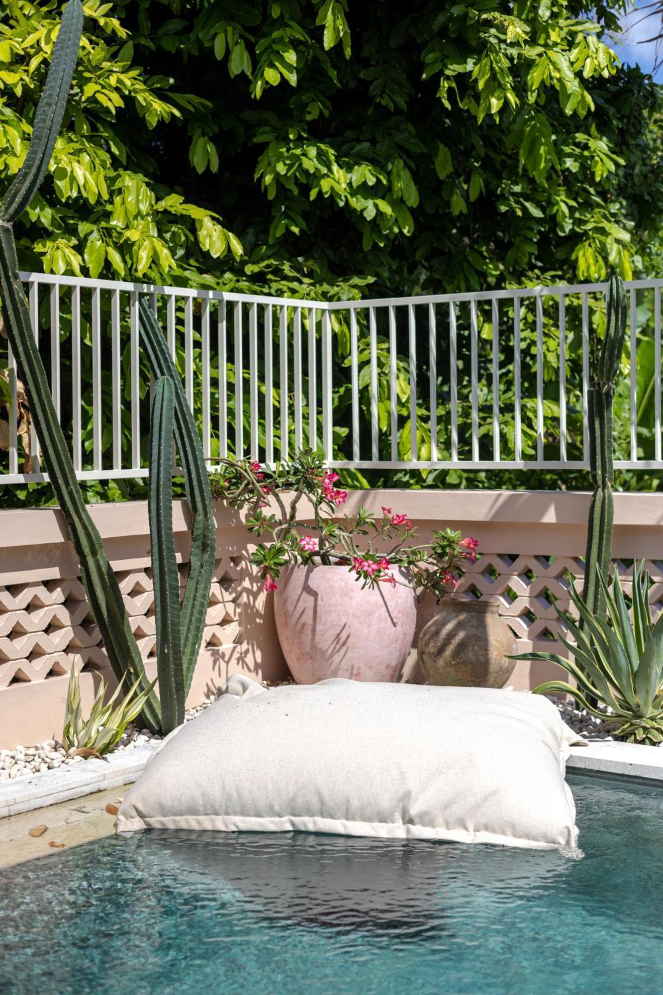 The Pink Joglo, A Cheerful 3Bdr Villa W/Pool And Rice-Field View. Dalung  エクステリア 写真